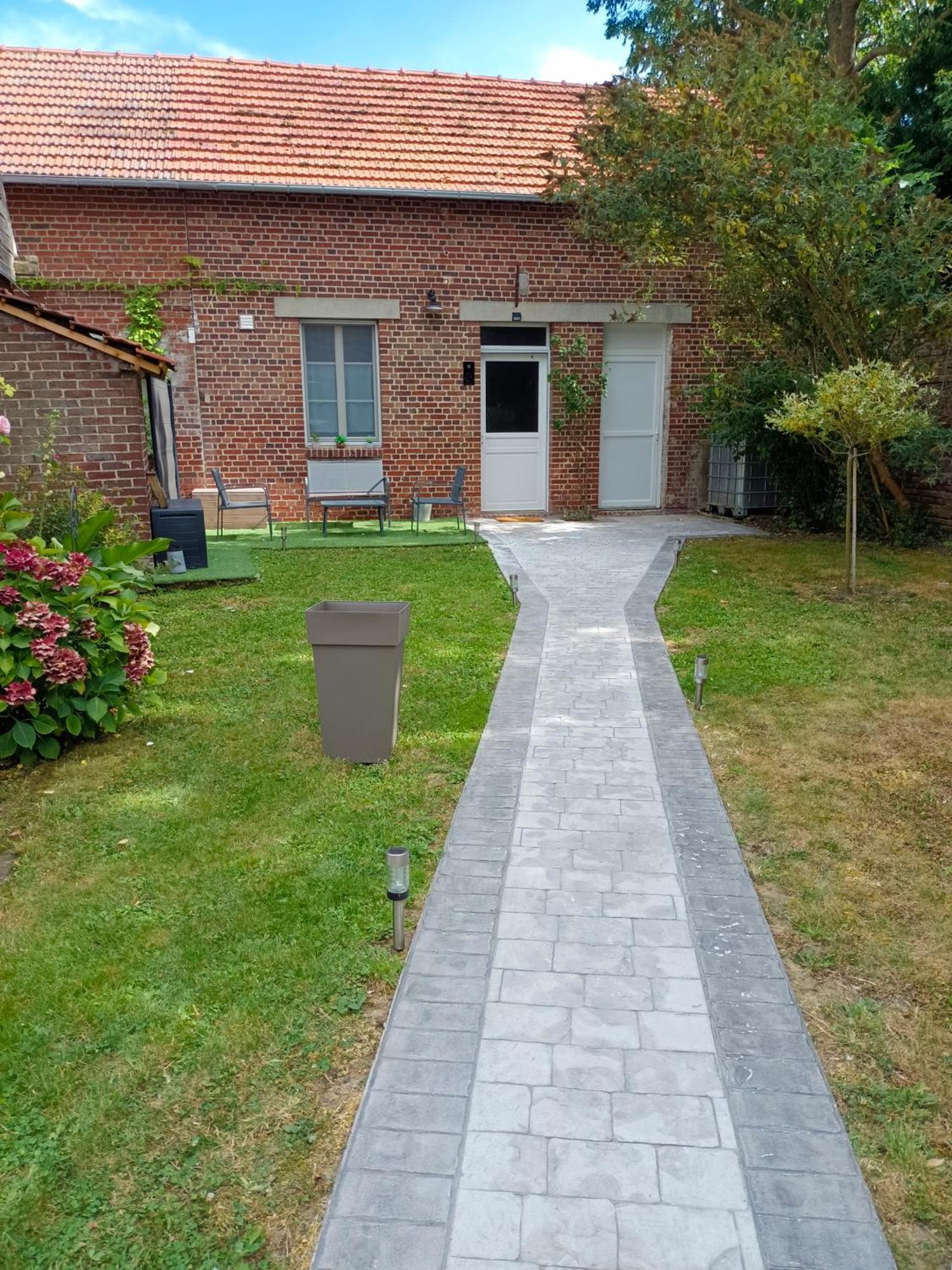 Au 112 Maison D'Hotes Estrees-Saint-Denis Exteriör bild