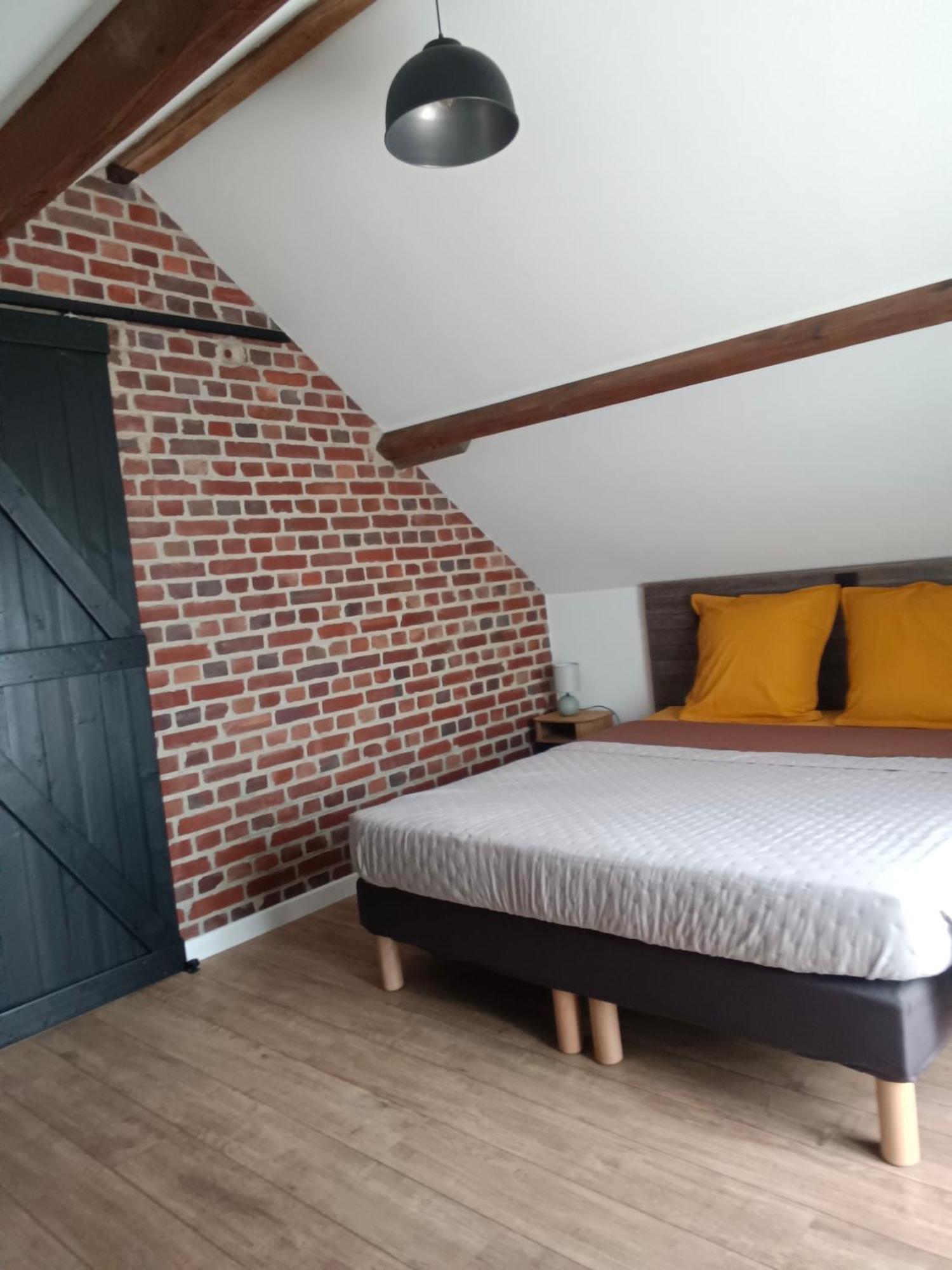 Au 112 Maison D'Hotes Estrees-Saint-Denis Exteriör bild