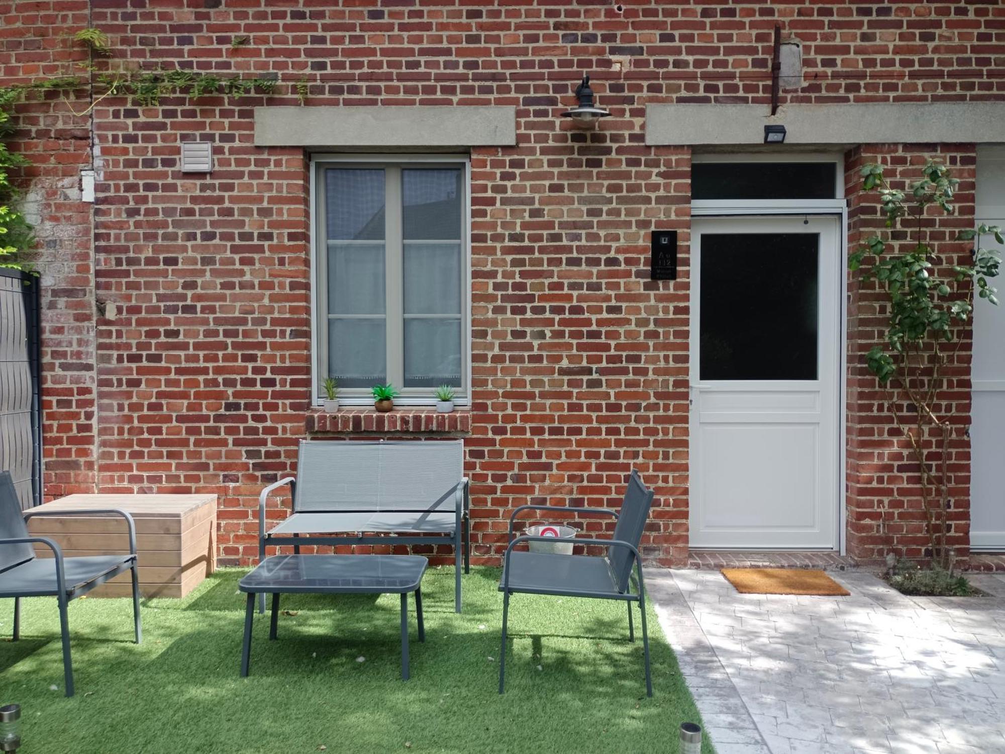 Au 112 Maison D'Hotes Estrees-Saint-Denis Exteriör bild